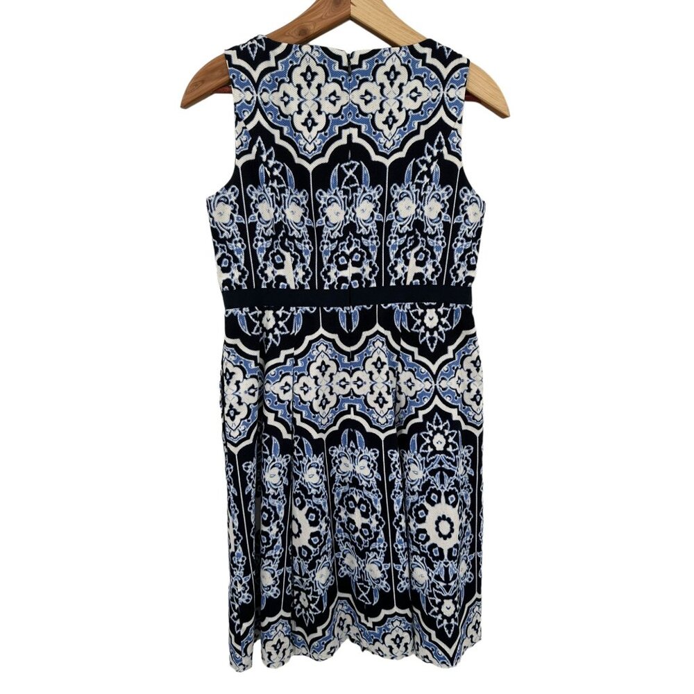 Talbots 6P Sleeveless Dress Blue Printed Textured Cotton Stretch Fit & Flare - Picture 3 of 7